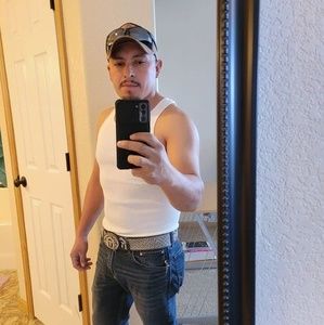 Meet your Posher, Cesar